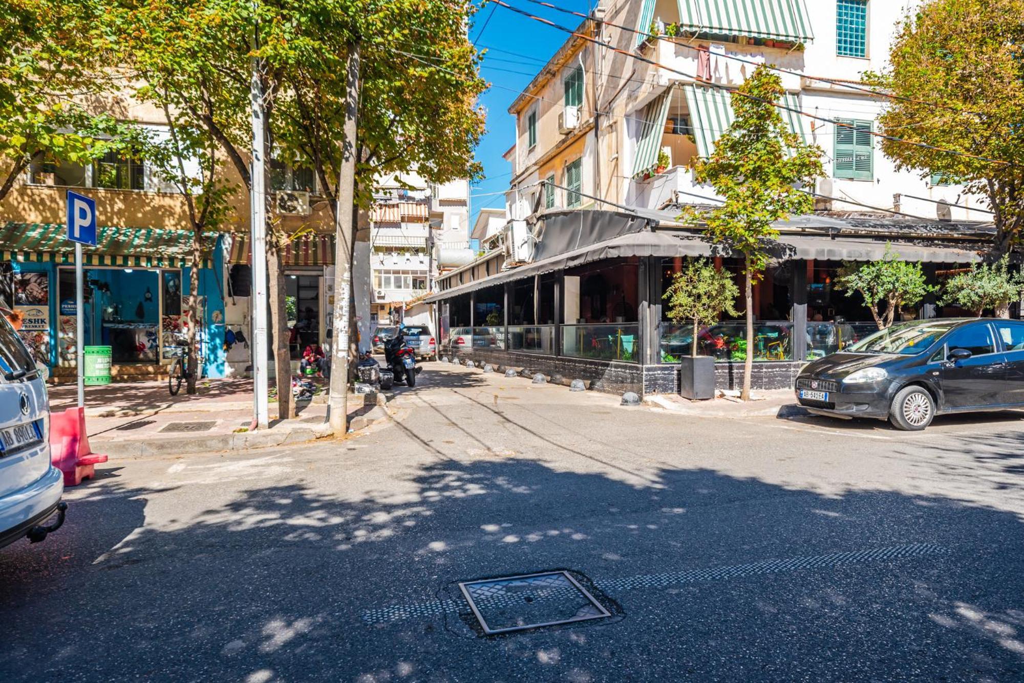 Sisi'S Apartments-Tirana City Center מראה חיצוני תמונה
