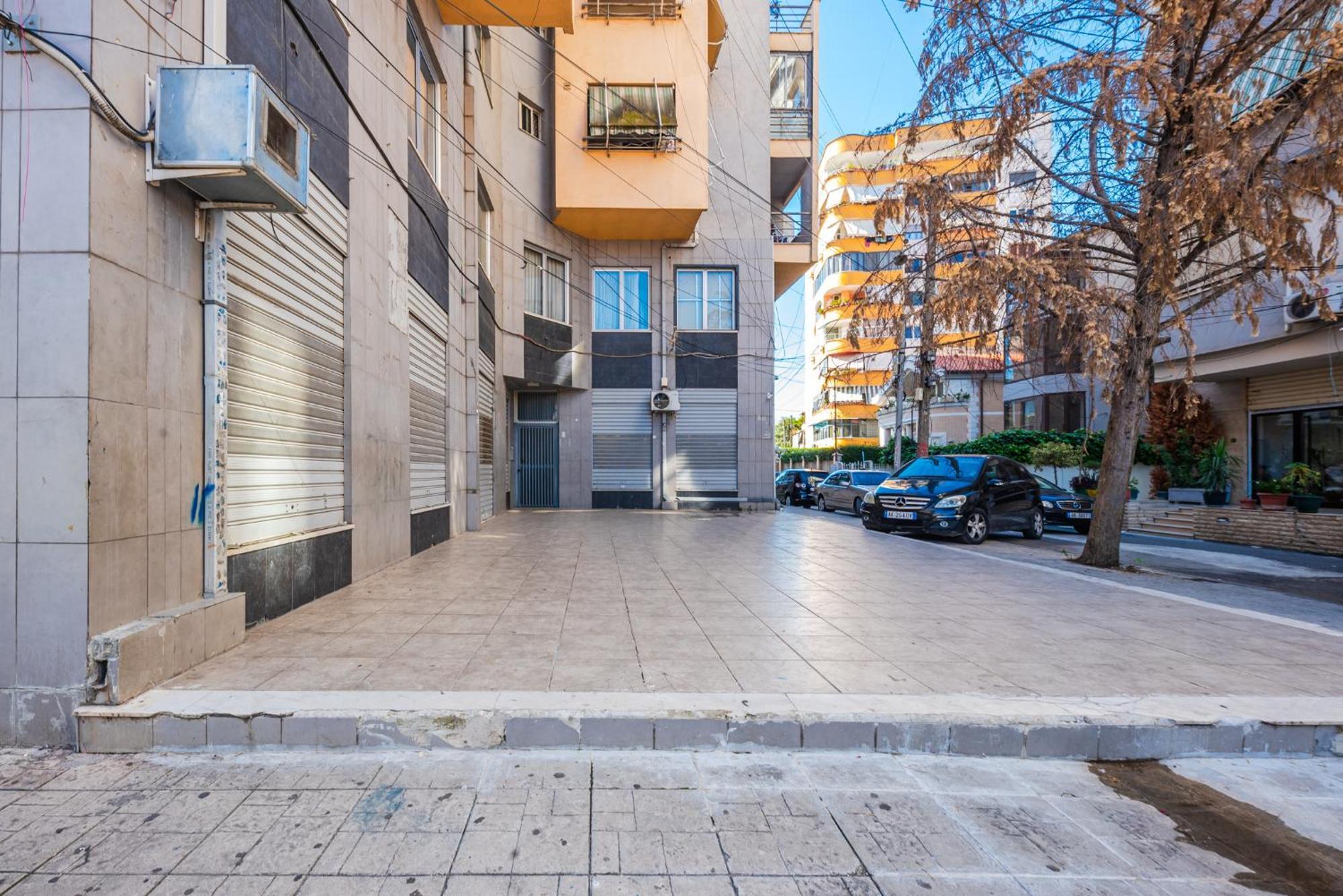 Sisi'S Apartments-Tirana City Center מראה חיצוני תמונה