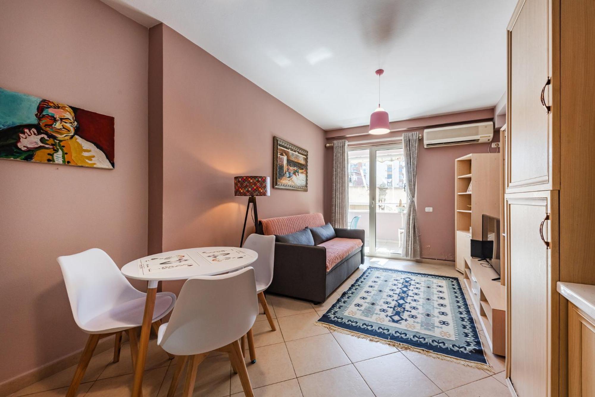 Sisi'S Apartments-Tirana City Center מראה חיצוני תמונה