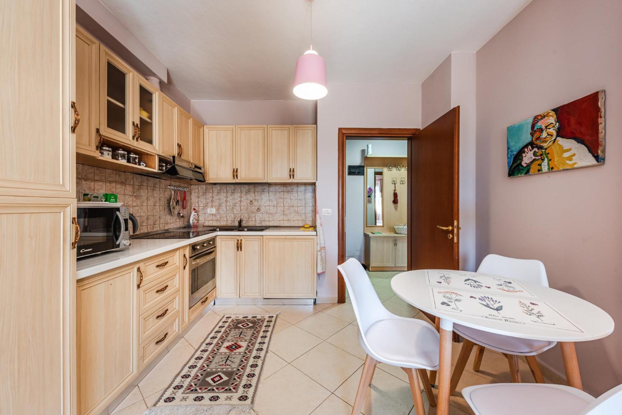 Sisi'S Apartments-Tirana City Center מראה חיצוני תמונה