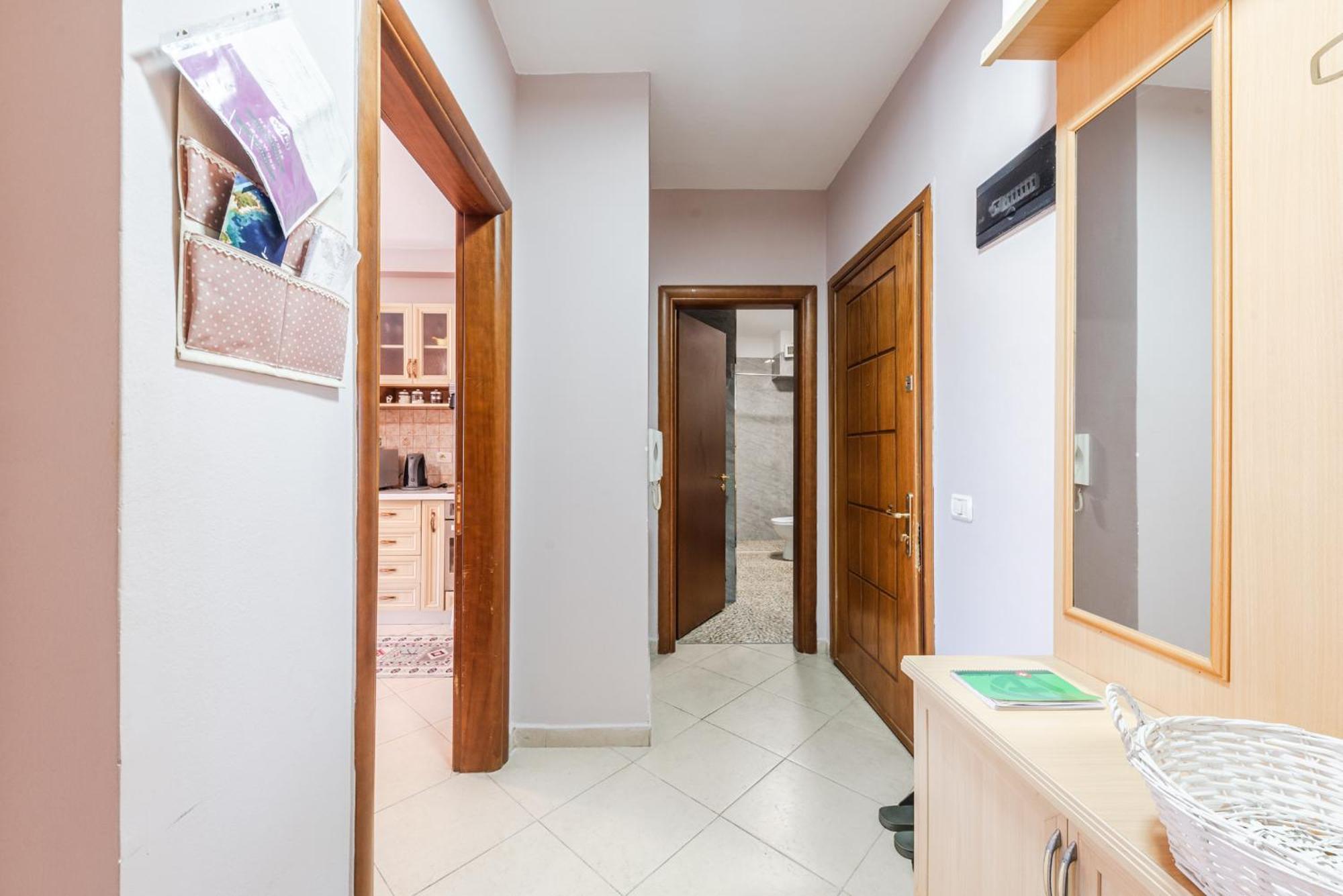 Sisi'S Apartments-Tirana City Center מראה חיצוני תמונה
