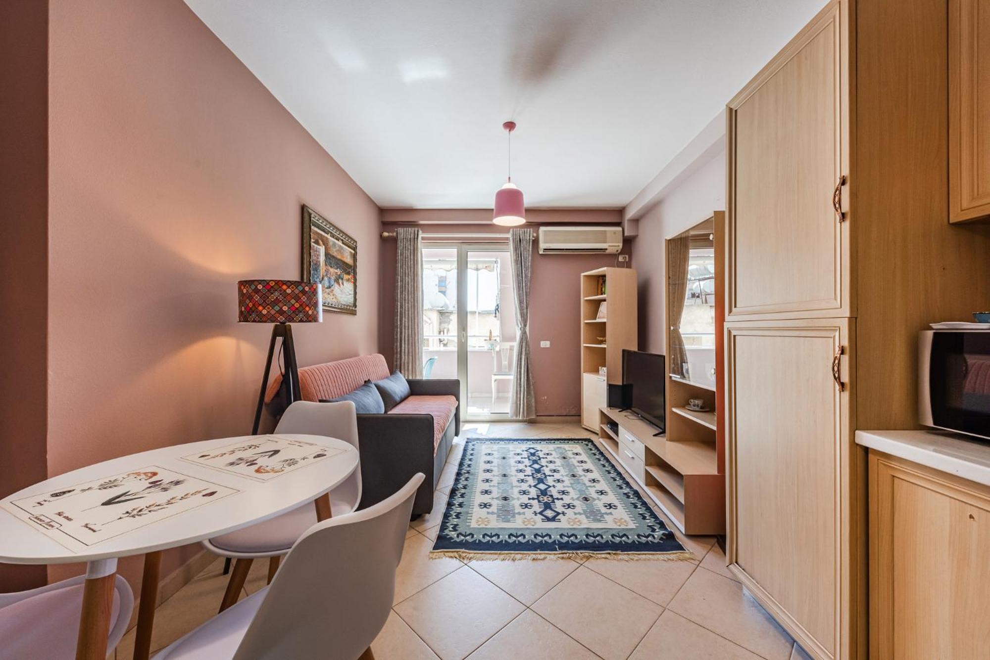 Sisi'S Apartments-Tirana City Center מראה חיצוני תמונה
